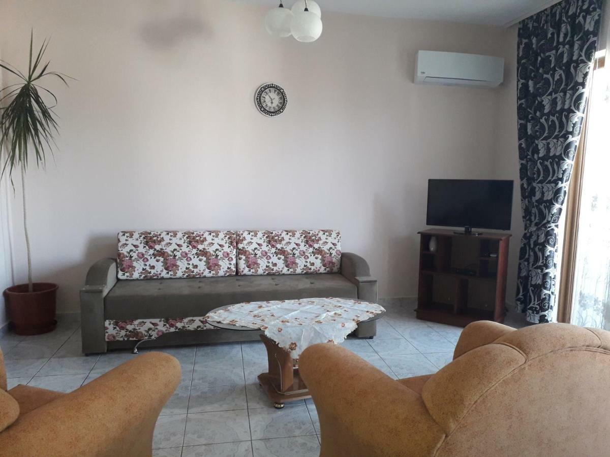 Shehu's House Ferienhaus